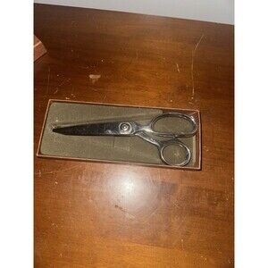 Gingher 7 1/2"  Pinking Shears for Sewing and Crafts With Box